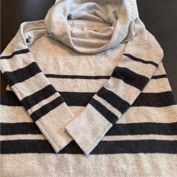 LOFT Off-Shoulder Sweater in Gray and Black - Picture 3 of 4